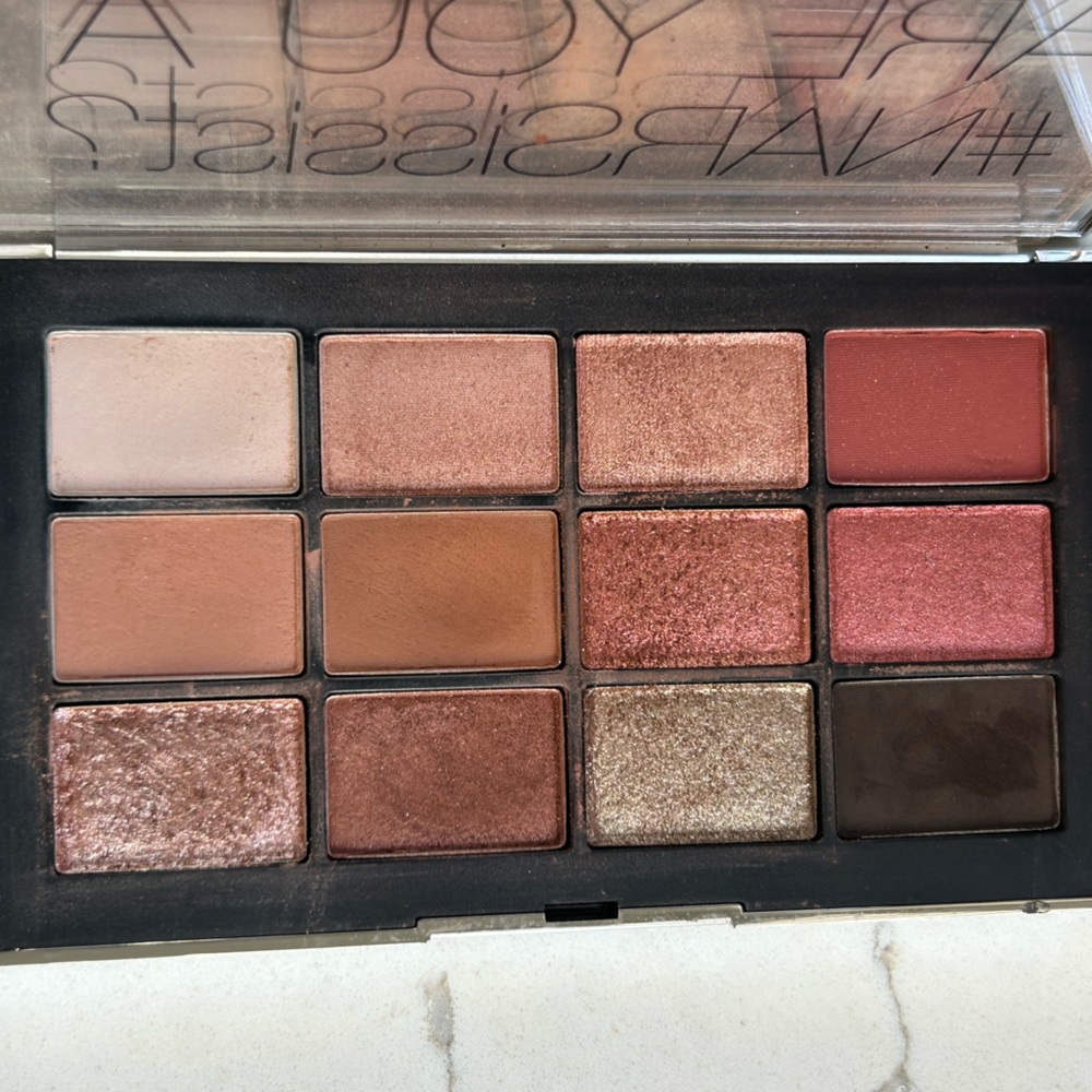 NARS Neutral to Warm Eyeshadow Palette - Rose & Copper Shades- wanted